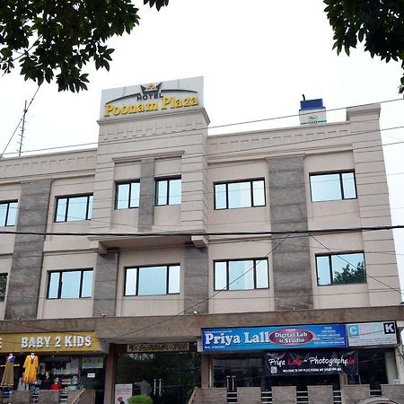 Hotel Poonam Plaza Agra  Eksteriør billede