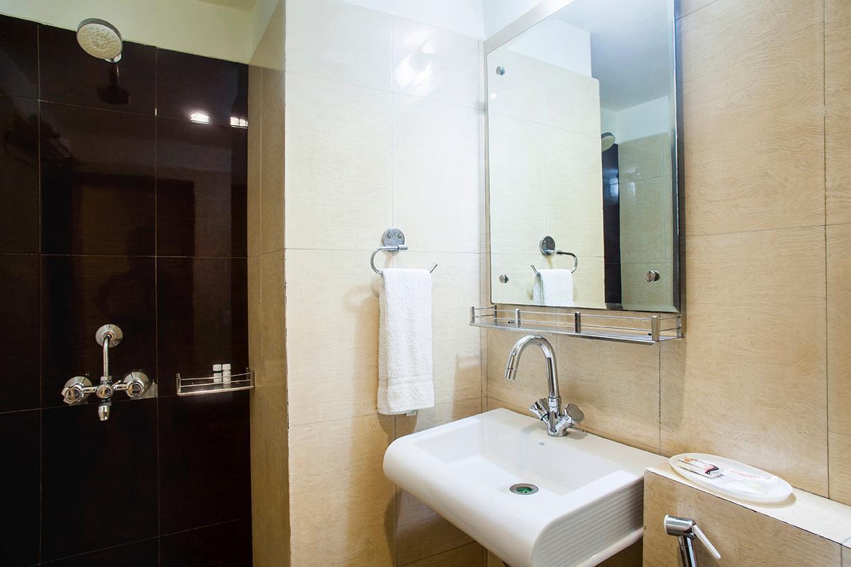 Hotel Poonam Plaza Agra  Eksteriør billede