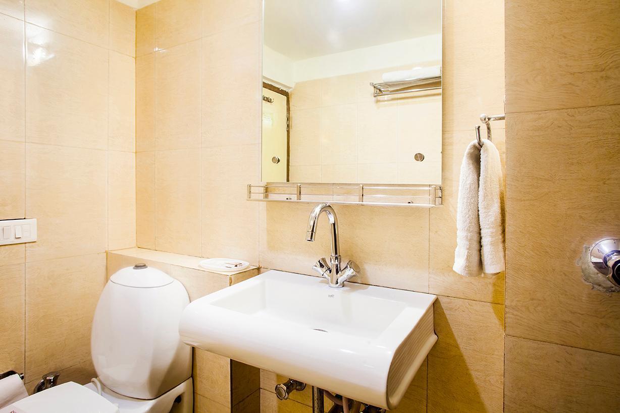 Hotel Poonam Plaza Agra  Eksteriør billede