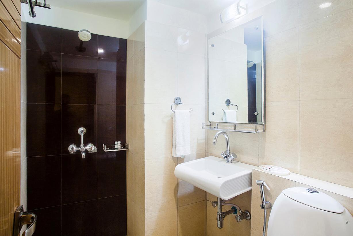 Hotel Poonam Plaza Agra  Eksteriør billede