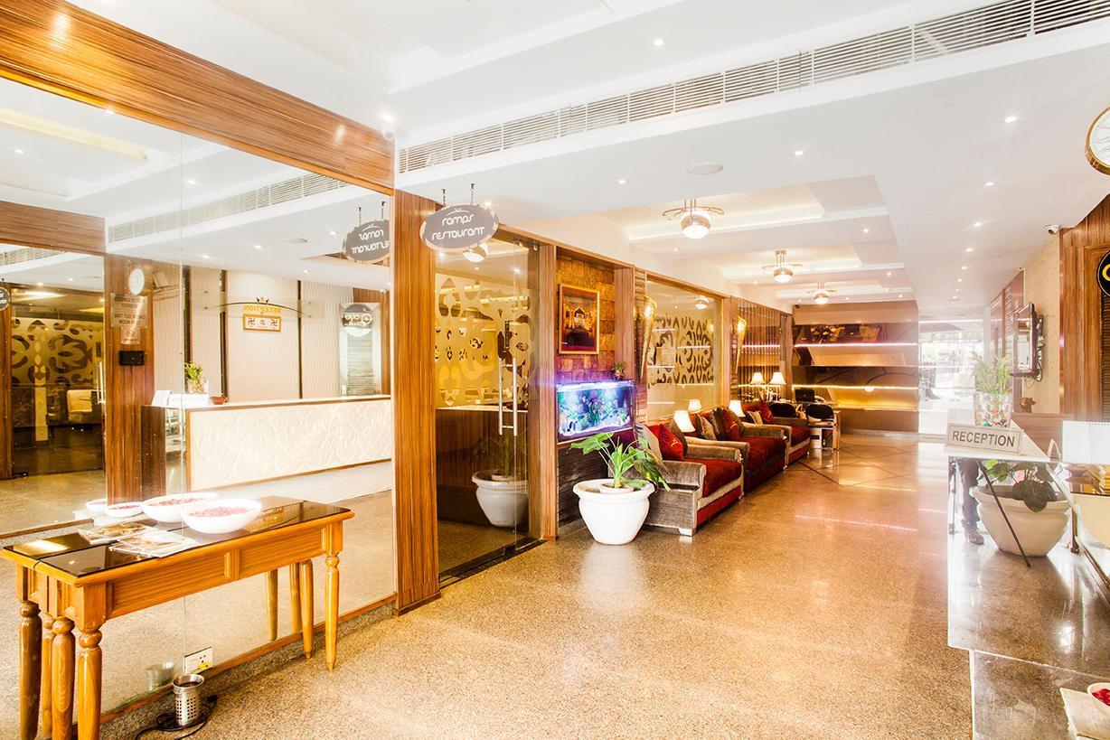 Hotel Poonam Plaza Agra  Eksteriør billede